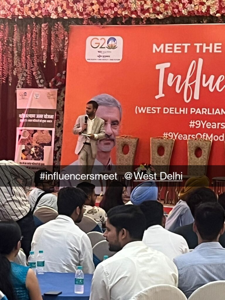 Vipin Khuttel, India's Leading Digital Marketer, Interacts with Top Influencers of Delhi at BJP West Delhi's Event